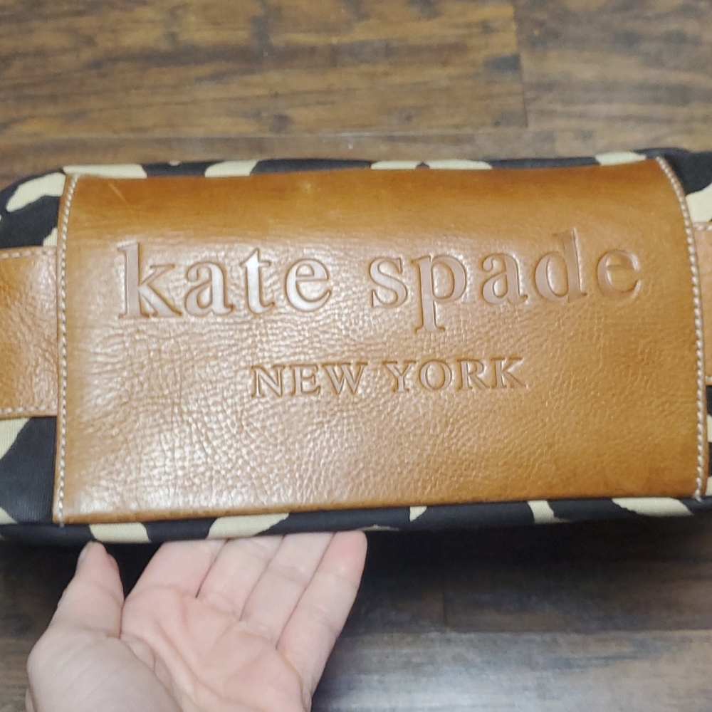 Purse - Picture 2 of 3